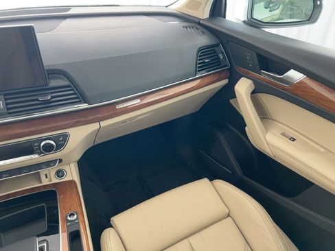 Used 2024 Audi Q5 e Premium Plus image 30