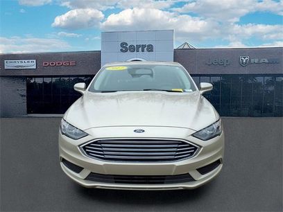 Used 2017 Ford Fusion SE