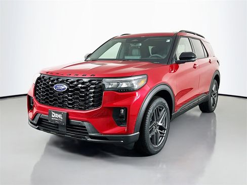 New 2026 Ford Explorer ST-Line w/ ST-Line Street Pack image 3