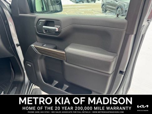 Used 2020 Chevrolet Silverado 1500 RST image 37