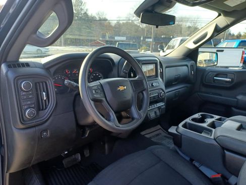 Used 2022 Chevrolet Silverado 1500 Custom w/ LPO, Dark Essentials Package image 9