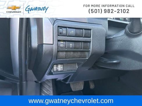 Used 2025 Toyota Tacoma TRD Off-Road image 19