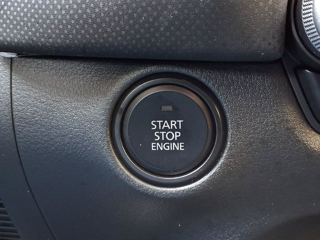 Used 2025 MAZDA CX-50 AWD 2.5 S w/ Select Package image 19