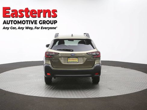 Used 2024 Subaru Outback Premium AWD/4WD image 57