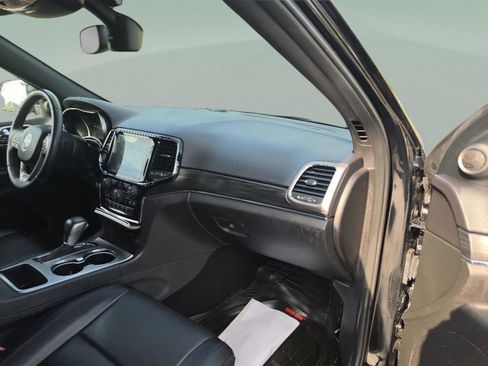 Used 2019 Jeep Grand Cherokee Limited w/ Luxury Group II RWD image 27
