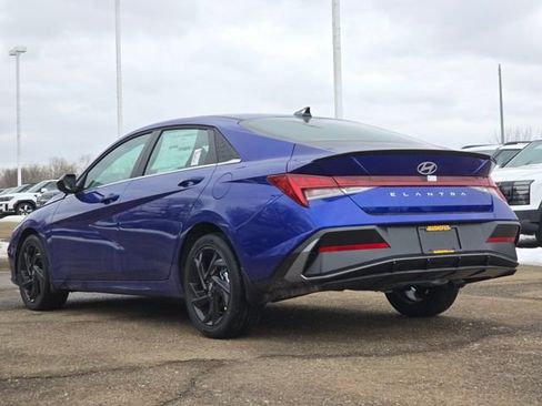 New 2026 Hyundai Elantra SEL Sport image 18