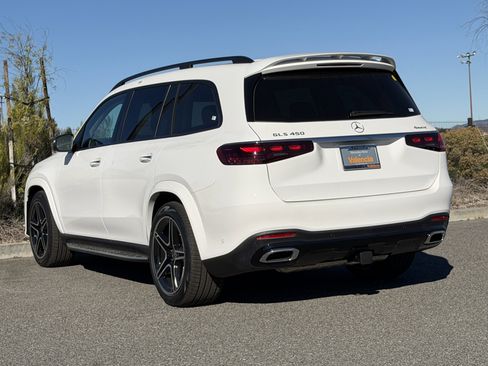 New 2026 Mercedes-Benz GLS 450 4MATIC image 9