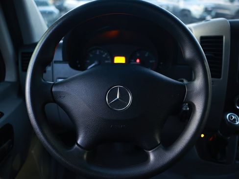 Used 2018 Mercedes-Benz Sprinter 3500 image 20