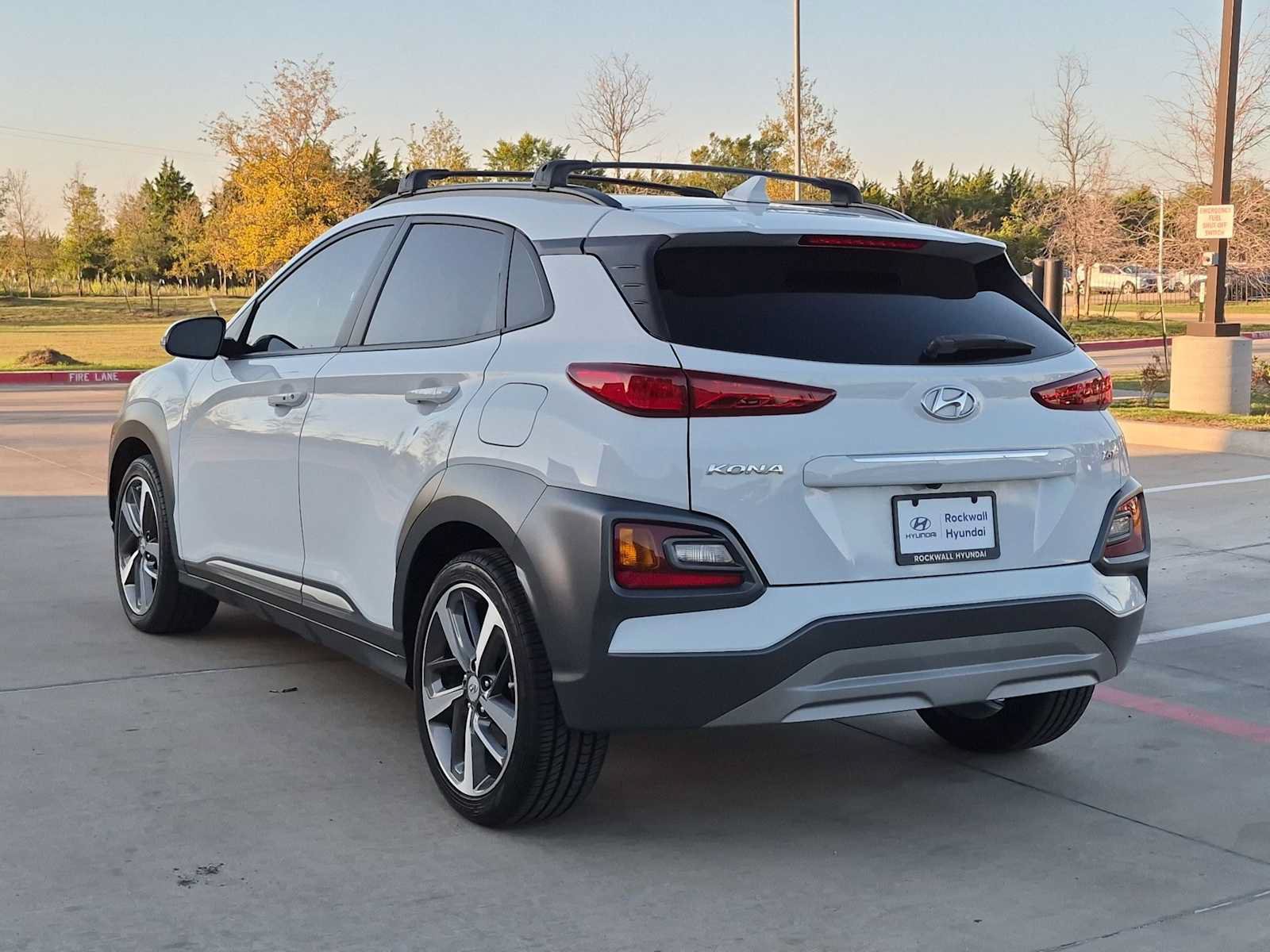 Used 2021 Hyundai Kona Limited FWD image 12