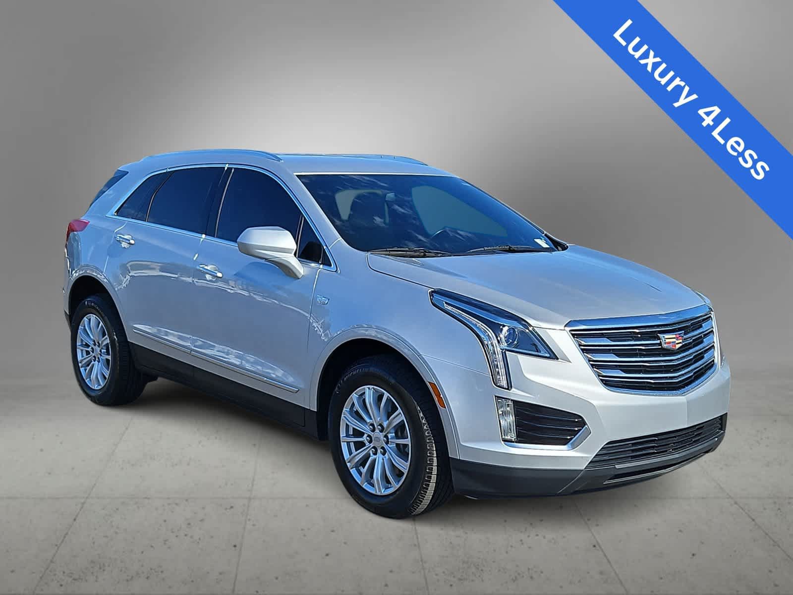 Used 2018 Cadillac XT5 FWD image 2