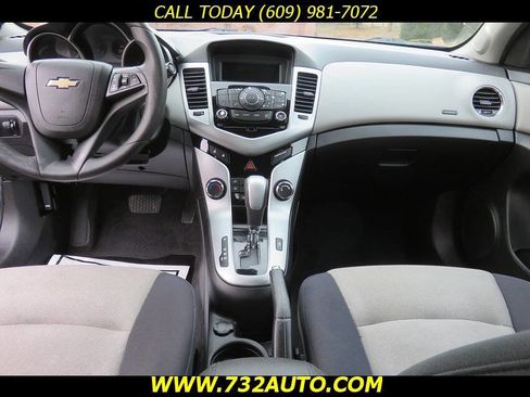 Used 2012 Chevrolet Cruze LS w/ Connectivity Package image 23