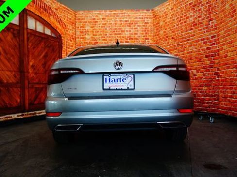Used 2020 Volkswagen Jetta SEL Premium image 6
