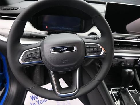 Used 2025 Jeep Compass Limited w/ Elite Group AWD/4WD image 25