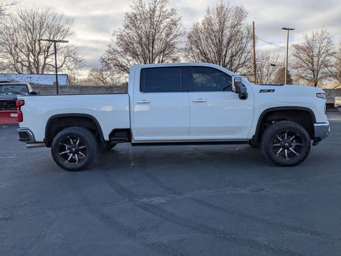 Used 2024 Chevrolet Silverado 3500 LTZ w/ LTZ Convenience Package image 2