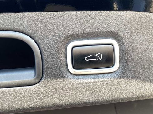 Used 2019 Kia Stinger GT2 image 32