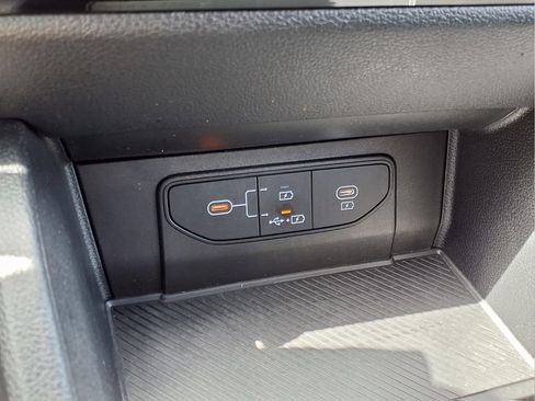 Used 2026 Kia Sportage LX FWD image 13