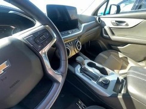 Used 2025 Chevrolet Blazer LT image 15