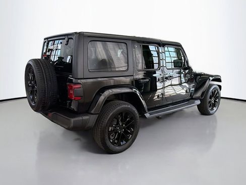 Used 2023 Jeep Wrangler Unlimited Sahara w/ Cold Weather Group AWD/4WD image 10