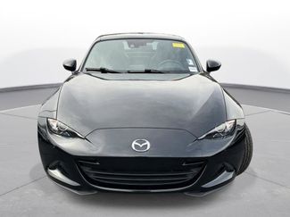Used 2017 MAZDA MX-5 Miata RF Grand Touring video 3