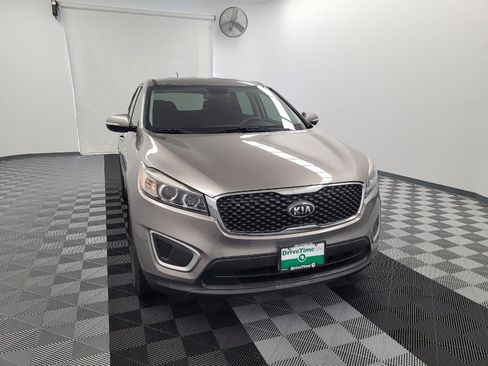 Used 2018 Kia Sorento L FWD image 14