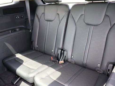 Used 2024 Kia Sorento SX image 21