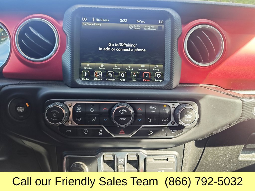 Used 2021 Jeep Wrangler Unlimited Rubicon w/ Dual Top Group AWD/4WD image 22