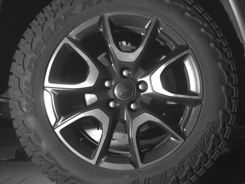 Used 2025 Jeep Compass Trailhawk image 15