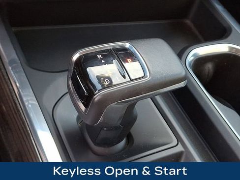 Used 2022 Chevrolet Silverado 1500 LT Trail Boss w/ Convenience Package II image 19