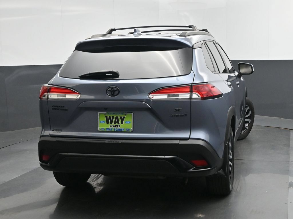 Used 2023 Toyota Corolla Cross AWD Hybrid image 21