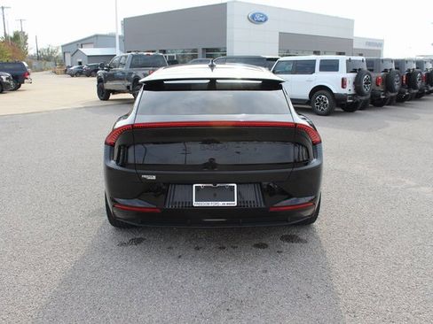 Used 2022 Kia EV6 Wind image 10