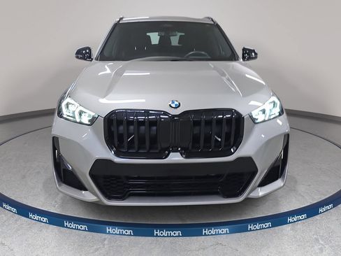 Used 2026 BMW X1 xDrive28i w/ Technology Package AWD/4WD image 3