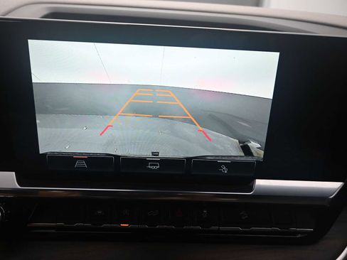 Used 2023 GMC Sierra 1500 SLT w/ SLT Premium Package image 11