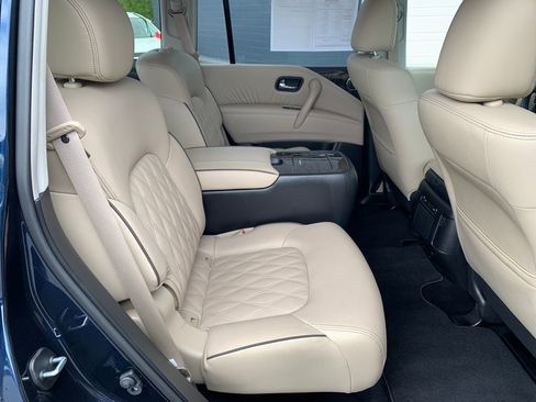 Used 2024 Nissan Armada Platinum w/ Captain's Chairs Package RWD image 30
