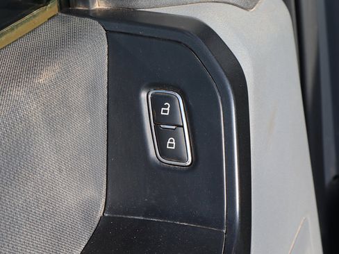 Used 2022 Ford F150 XL w/ FX4 Off-Road Package image 17