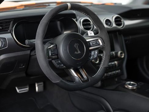 Used 2020 Ford Mustang Shelby GT500 w/ Technology Package image 21