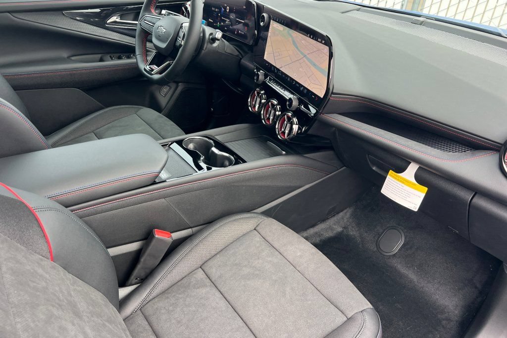 New 2026 Chevrolet Blazer EV RS AWD/4WD image 13