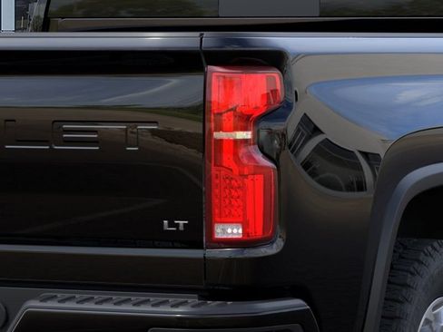 New 2026 Chevrolet Silverado 2500 LT w/ Z71 Chrome Sport Edition AWD/4WD image 12