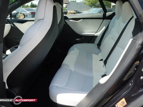 Used 2017 Tesla Model S 100D AWD/4WD image 24