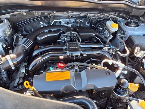 Used 2015 Subaru Forester 2.5i Limited image 15