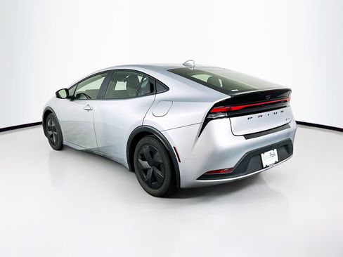 Used 2024 Toyota Prius LE image 5