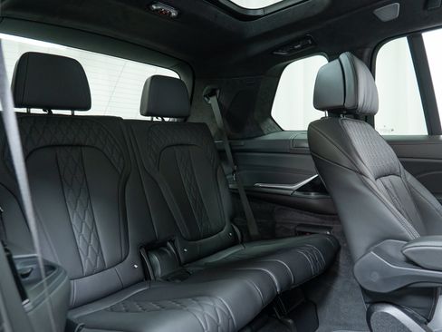 New 2027 BMW X7 xDrive40i w/ Executive Package AWD/4WD image 25