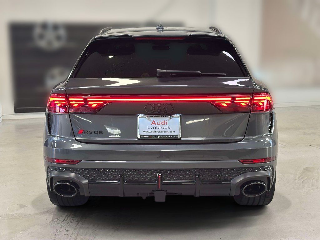Used 2026 Audi RS Q8 performance AWD/4WD image 5