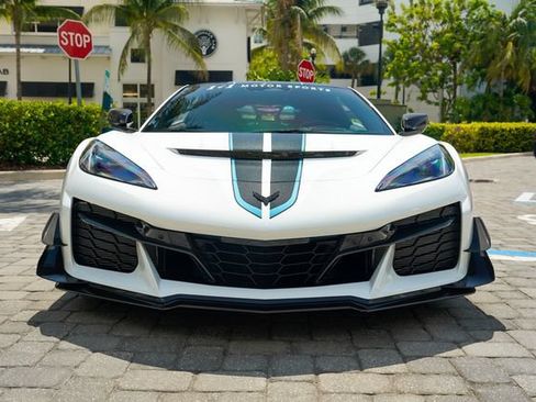 Used 2026 Chevrolet Corvette ZR1 w/ ZR1 Carbon Fiber Aero Package RWD image 7
