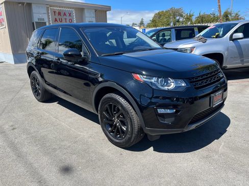 Used 2019 Land Rover Discovery Sport SE AWD/4WD image 1