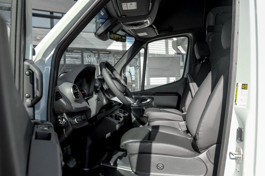 Used 2026 Mercedes-Benz Sprinter 2500 image 12