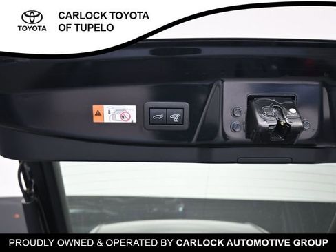 Used 2025 Toyota Prius Limited image 30