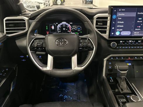 Used 2023 Toyota Sequoia Platinum AWD/4WD image 16