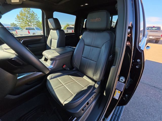 Used 2024 Chevrolet Silverado 3500 High Country w/ Technology Package AWD/4WD image 18