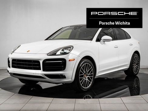 Certified 2023 Porsche Cayenne Platinum Edition image 1