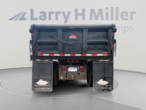 Used 2021 Ford F750 2WD Regular Cab Super Duty image 4